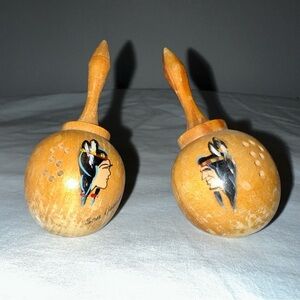 Vintage‎ Indian maraca salt & pepper shakers 1950’s